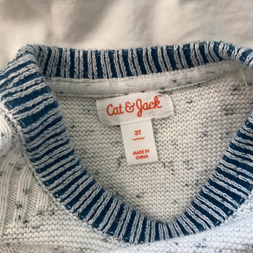 3T sweater - Picture 2 of 4